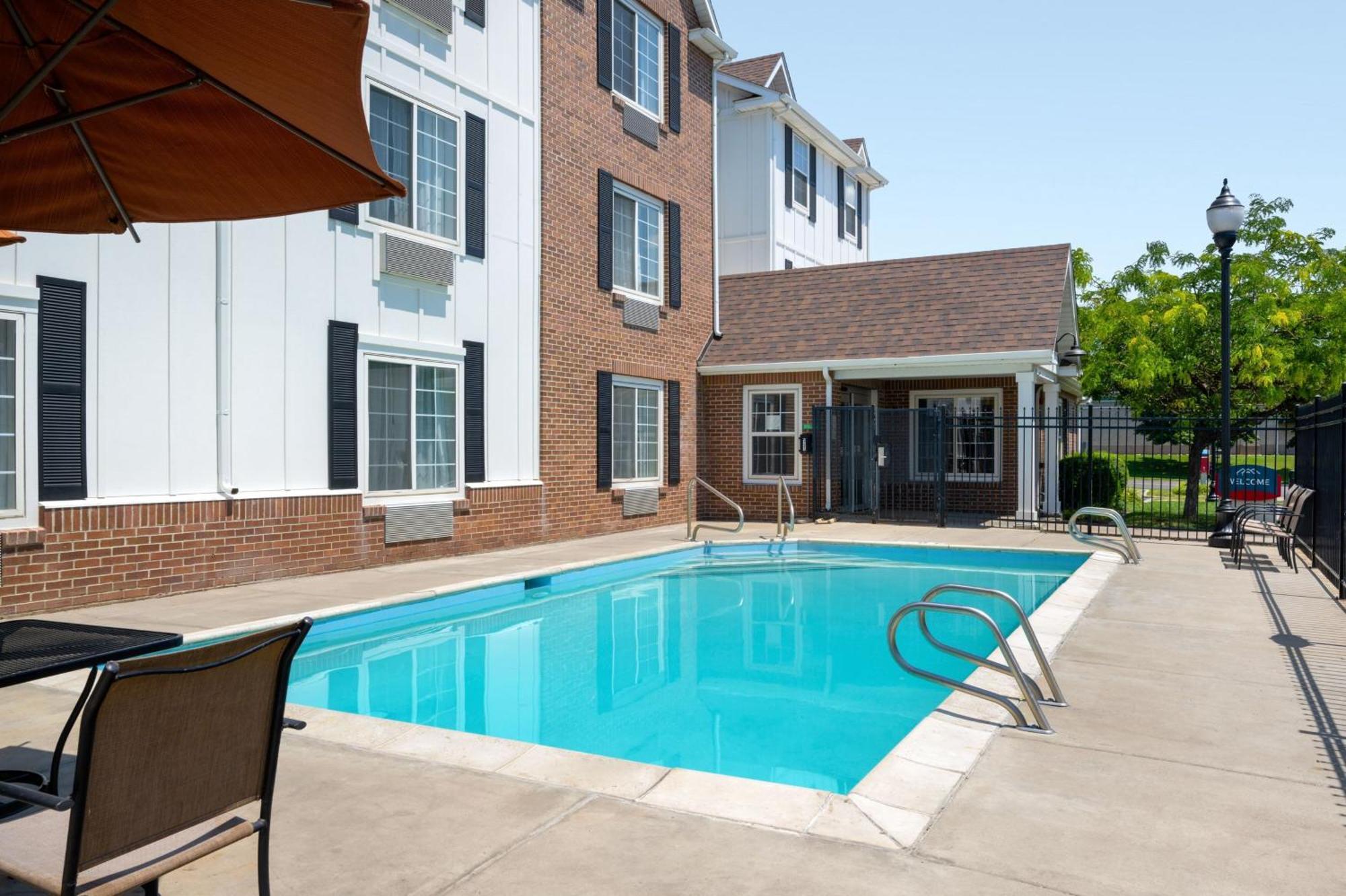 Towneplace Suites Salt Lake City Layton Bagian luar foto